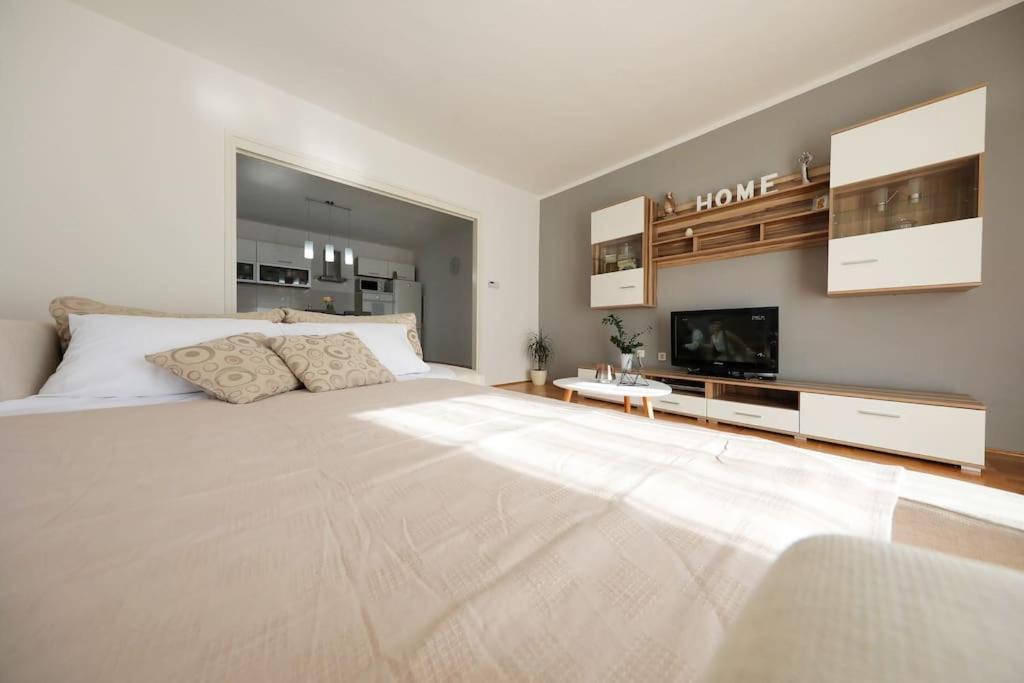 Luxury Apartment Petra With Private Pool Zadar Exterior foto